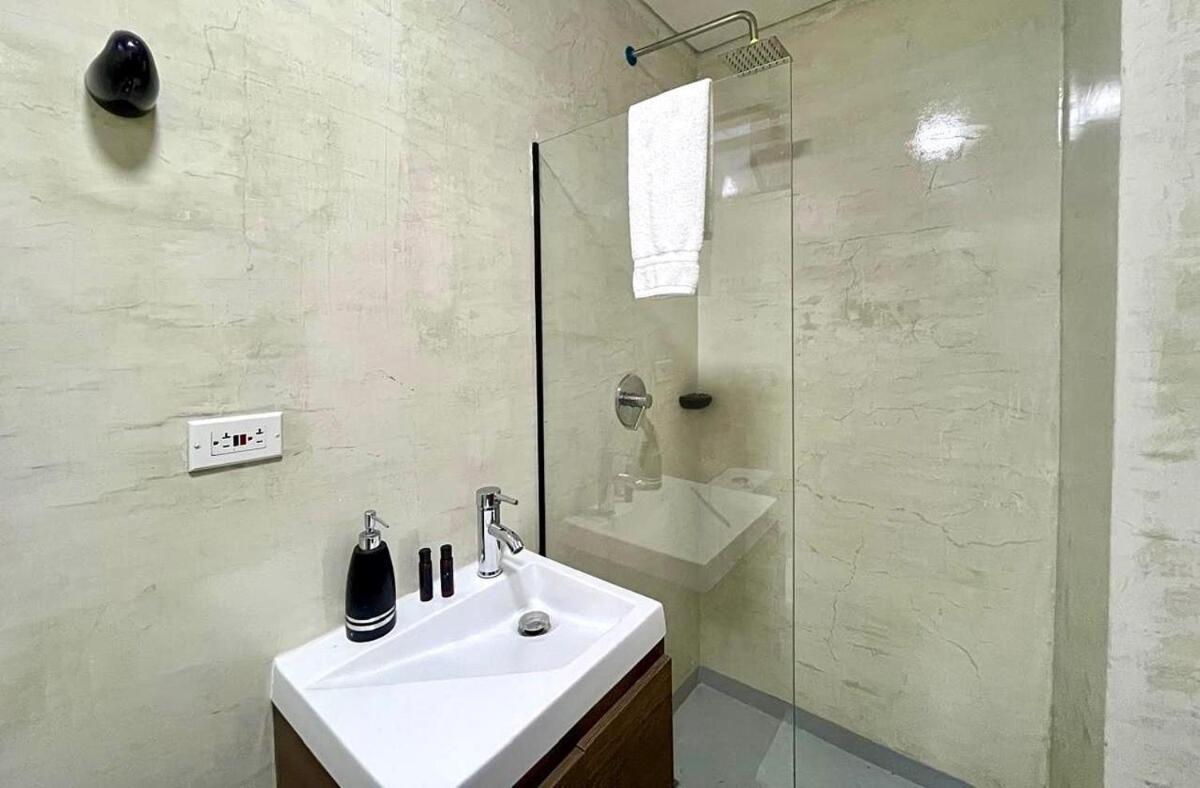 42 Modern Loft Location Laureles